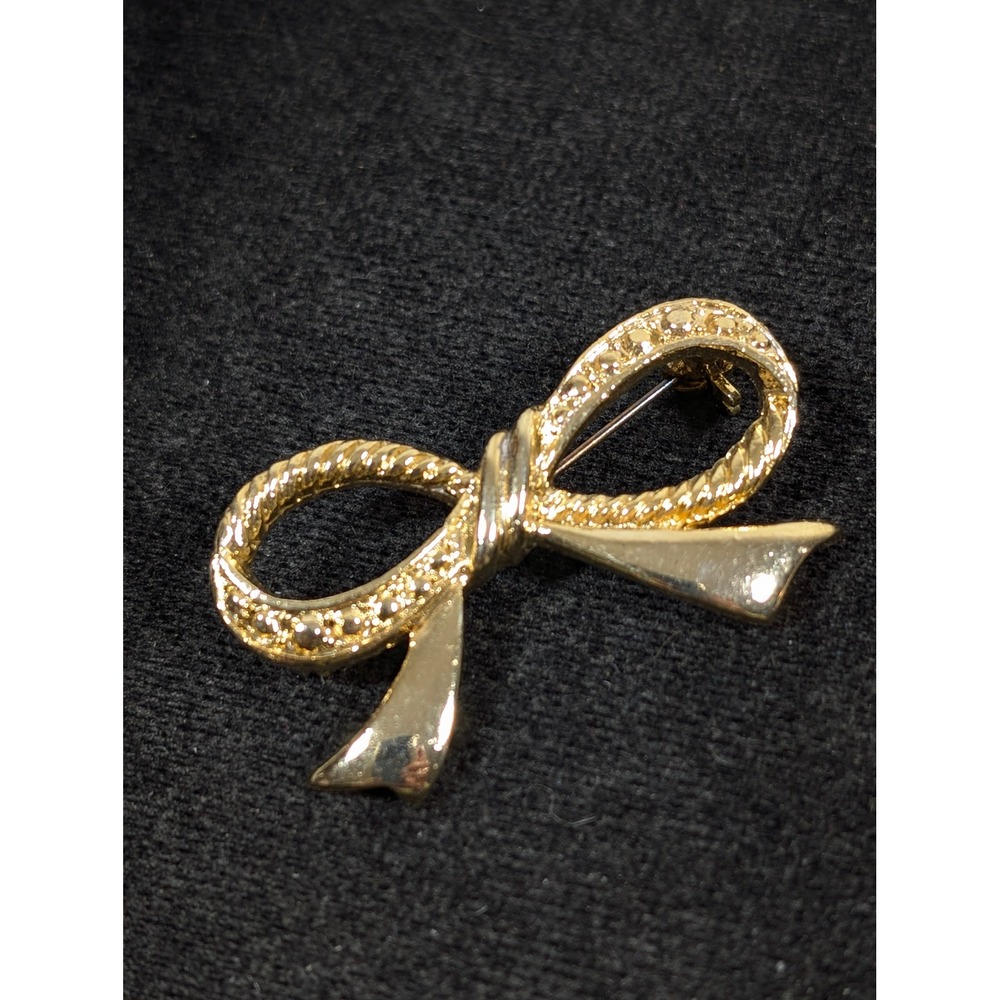 Vintage Gold Tone‎ Bow Brooch Pin Polished Ribbon Classic Costume Jewelry